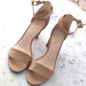 Women's heel sandal